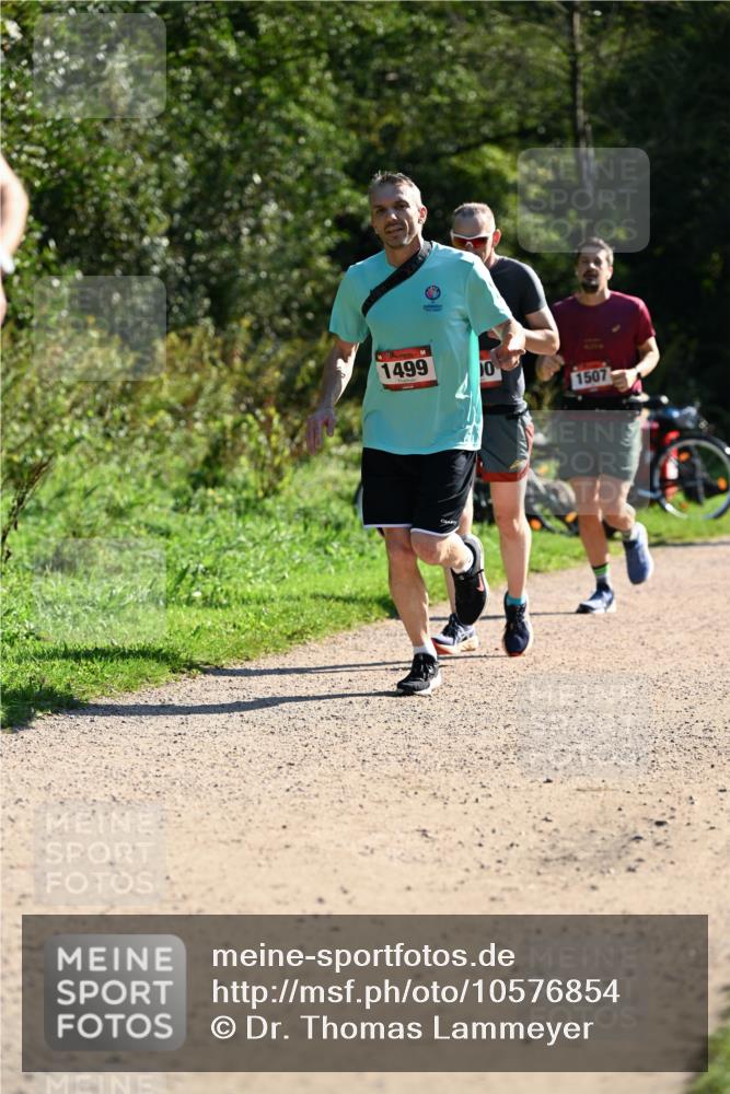 27.09.2026 - 35. Volkslauf durch das schöne Alstertal Dr. Thomas Lammeyer http://msf.ph/oto/10576854 27.09.2026 11:47:07 Laufen 1499, 1507 meine-sportfotos.de