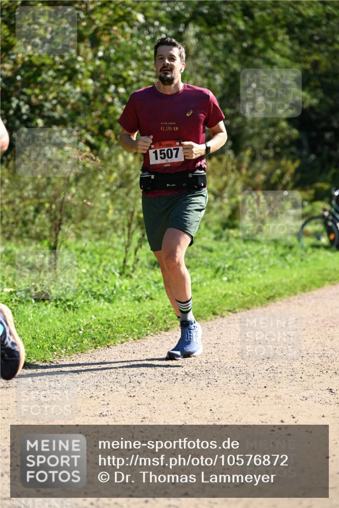 27.09.2026 - 35. Volkslauf durch das schöne Alstertal Dr. Thomas Lammeyer http://msf.ph/oto/10576872 27.09.2026 11:47:09 Laufen 42, 195, 1507 meine-sportfotos.de