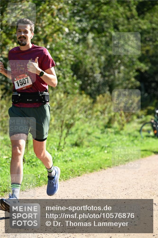 27.09.2026 - 35. Volkslauf durch das schöne Alstertal Dr. Thomas Lammeyer http://msf.ph/oto/10576876 27.09.2026 11:47:10 Laufen 42, 195, 1507 meine-sportfotos.de