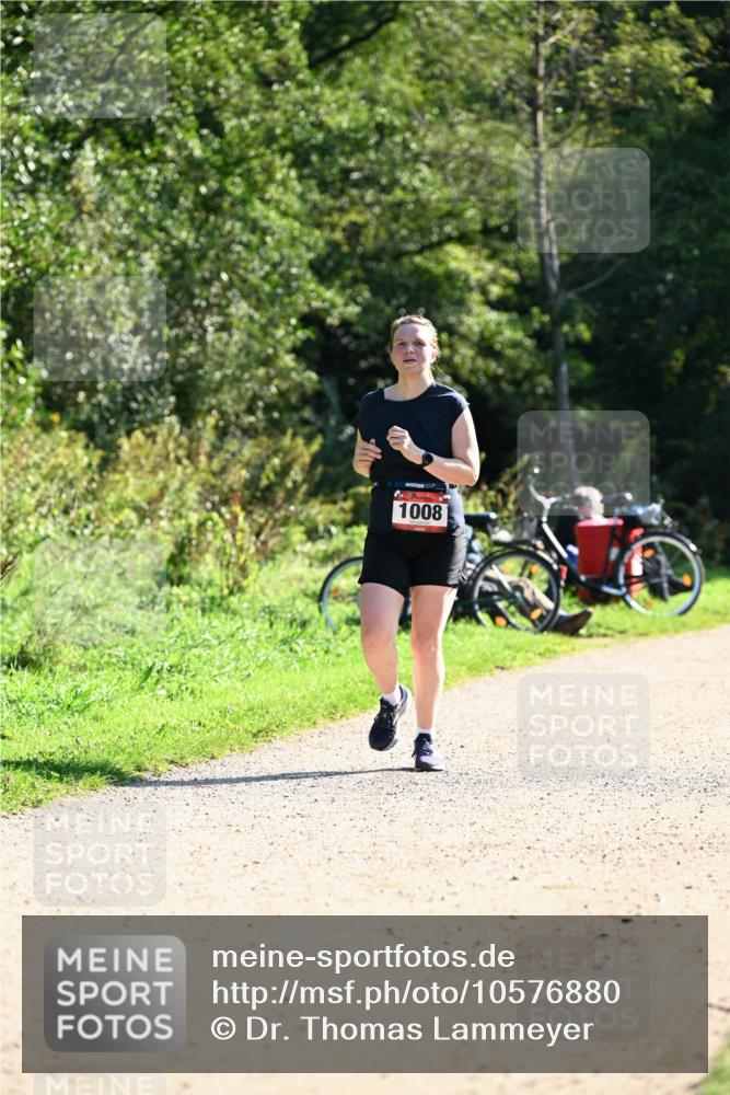 27.09.2026 - 35. Volkslauf durch das schöne Alstertal Dr. Thomas Lammeyer http://msf.ph/oto/10576880 27.09.2026 11:47:12 Laufen 1008 meine-sportfotos.de