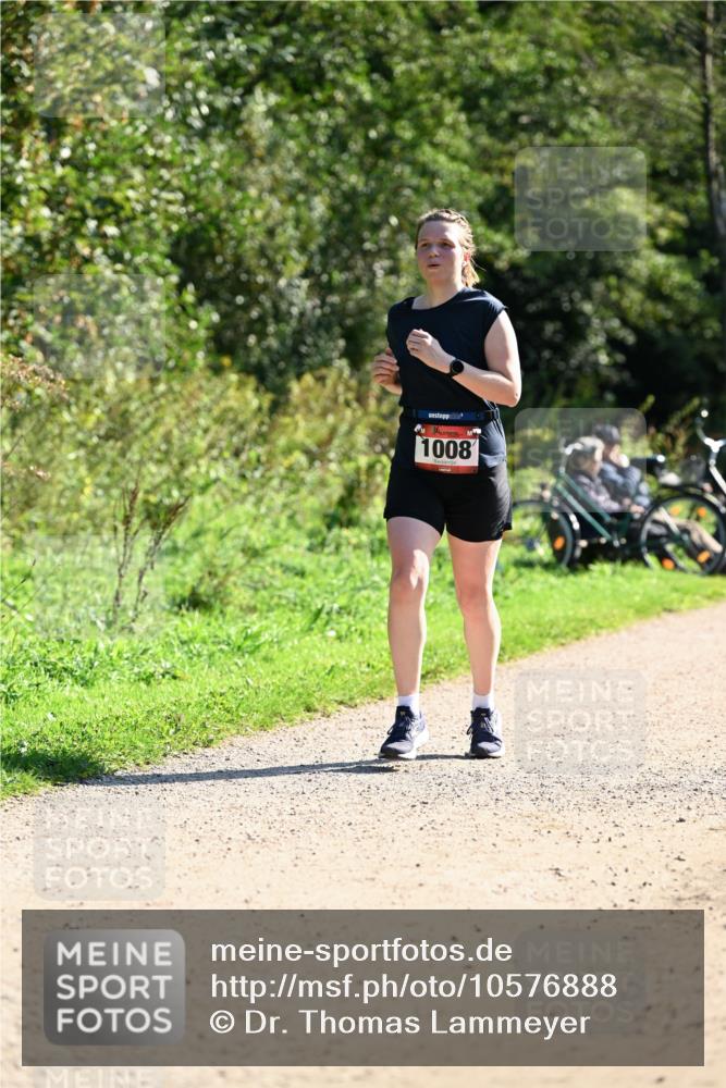 27.09.2026 - 35. Volkslauf durch das schöne Alstertal Dr. Thomas Lammeyer http://msf.ph/oto/10576888 27.09.2026 11:47:12 Laufen 7, 1008 meine-sportfotos.de