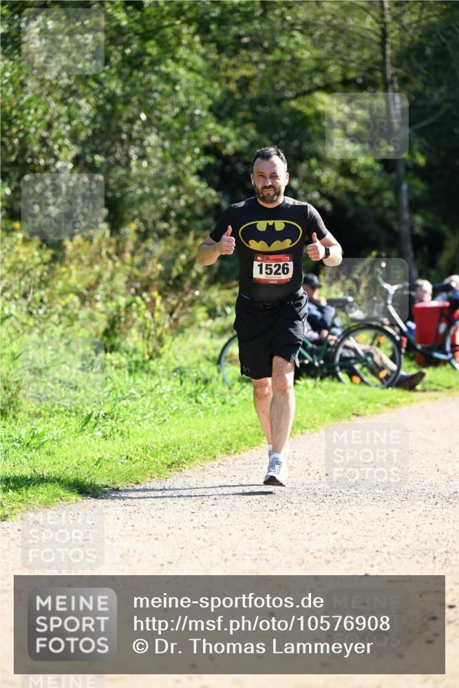 27.09.2026 - 35. Volkslauf durch das schöne Alstertal Dr. Thomas Lammeyer http://msf.ph/oto/10576908 27.09.2026 11:47:52 Laufen 1526 meine-sportfotos.de