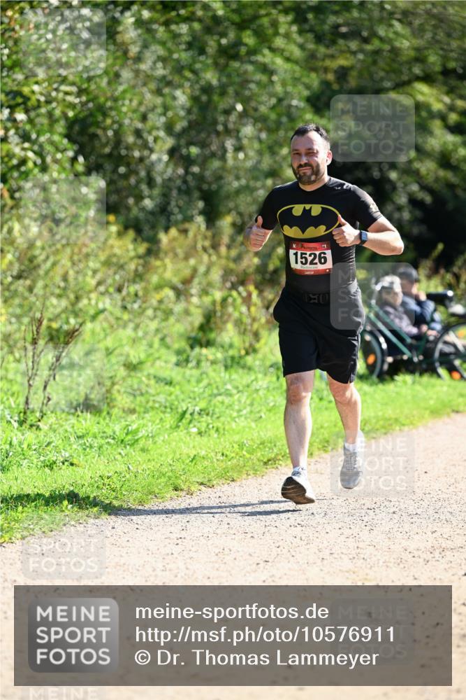 27.09.2026 - 35. Volkslauf durch das schöne Alstertal Dr. Thomas Lammeyer http://msf.ph/oto/10576911 27.09.2026 11:47:53 Laufen 1526 meine-sportfotos.de