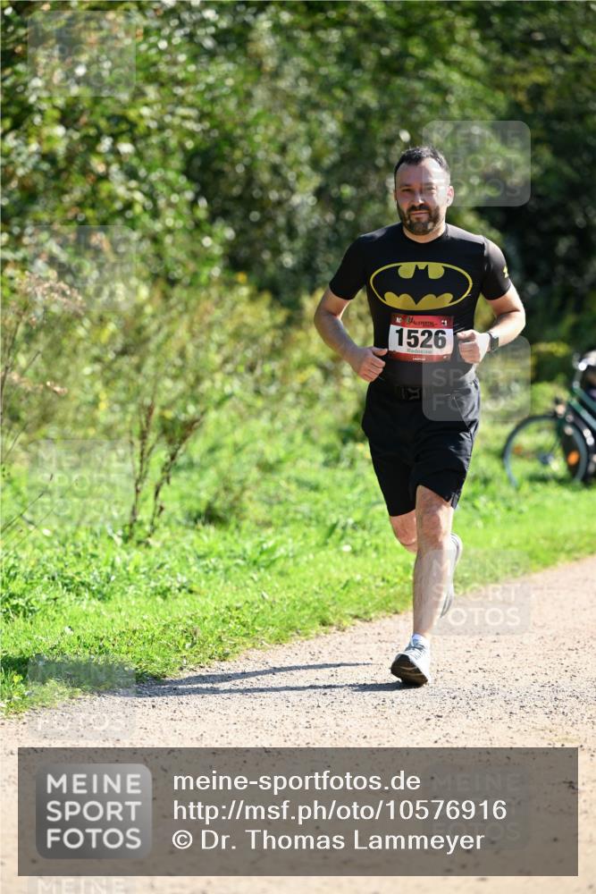 27.09.2026 - 35. Volkslauf durch das schöne Alstertal Dr. Thomas Lammeyer http://msf.ph/oto/10576916 27.09.2026 11:47:53 Laufen 1526 meine-sportfotos.de