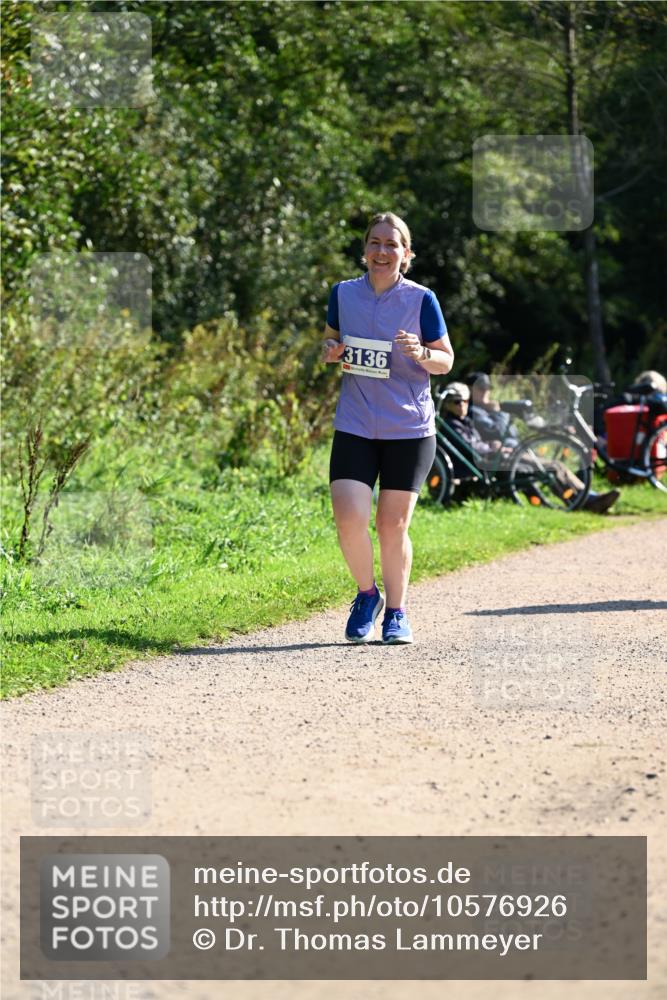 27.09.2026 - 35. Volkslauf durch das schöne Alstertal Dr. Thomas Lammeyer http://msf.ph/oto/10576926 27.09.2026 11:48:16 Laufen 3136 meine-sportfotos.de