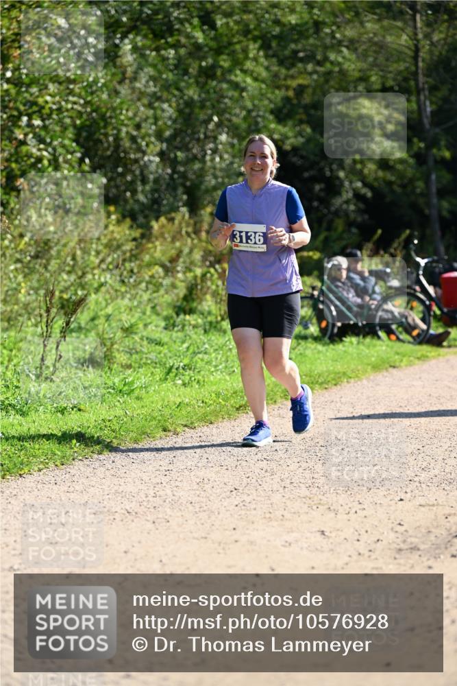 27.09.2026 - 35. Volkslauf durch das schöne Alstertal Dr. Thomas Lammeyer http://msf.ph/oto/10576928 27.09.2026 11:48:16 Laufen 3136 meine-sportfotos.de
