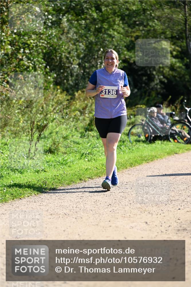 27.09.2026 - 35. Volkslauf durch das schöne Alstertal Dr. Thomas Lammeyer http://msf.ph/oto/10576932 27.09.2026 11:48:16 Laufen 3136 meine-sportfotos.de