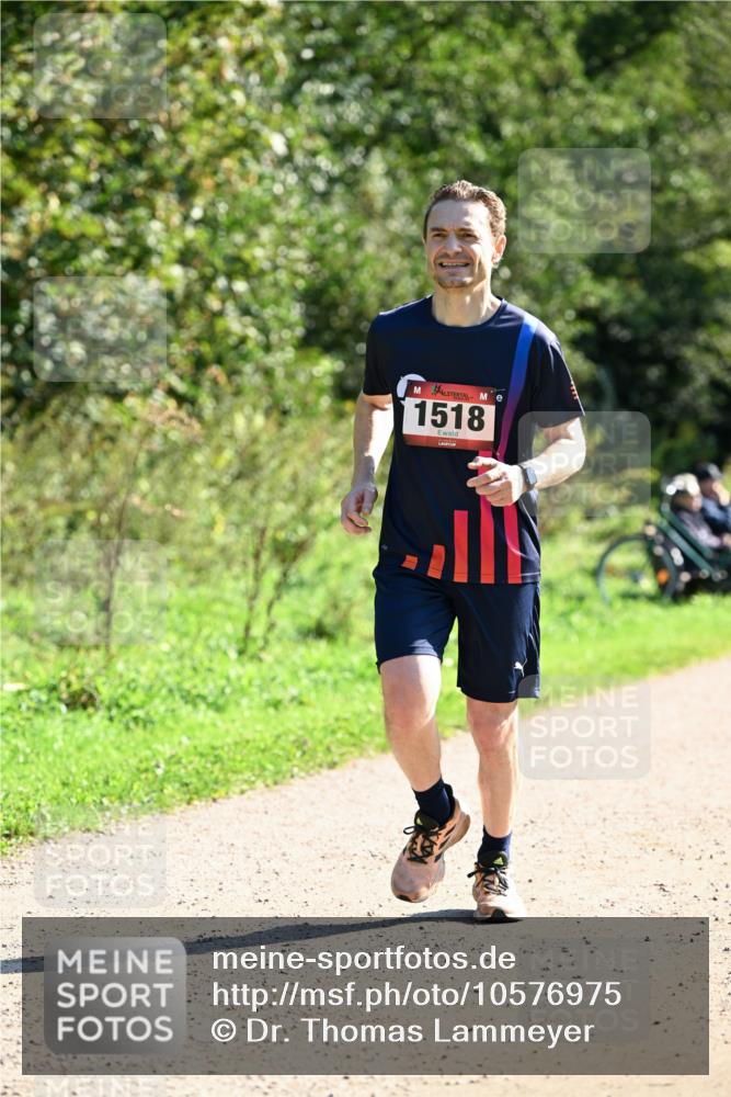 27.09.2026 - 35. Volkslauf durch das schöne Alstertal Dr. Thomas Lammeyer http://msf.ph/oto/10576975 27.09.2026 11:48:46 Laufen 1518 meine-sportfotos.de