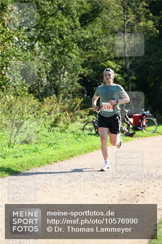 27.09.2026 - 35. Volkslauf durch das schöne Alstertal Dr. Thomas Lammeyer http://msf.ph/oto/10576990 27.09.2026 11:49:12 Laufen 2972 meine-sportfotos.de