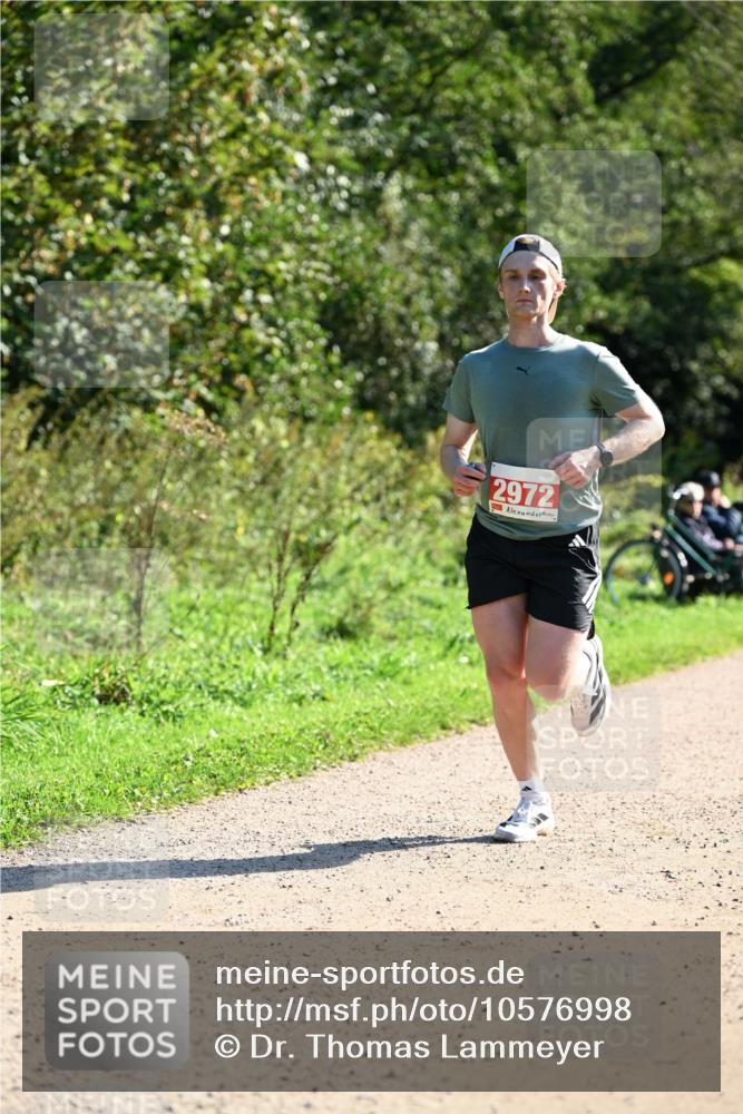 27.09.2026 - 35. Volkslauf durch das schöne Alstertal Dr. Thomas Lammeyer http://msf.ph/oto/10576998 27.09.2026 11:49:13 Laufen 2972 meine-sportfotos.de