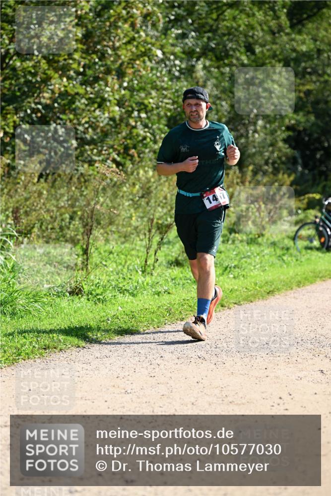 27.09.2026 - 35. Volkslauf durch das schöne Alstertal Dr. Thomas Lammeyer http://msf.ph/oto/10577030 27.09.2026 11:49:19 Laufen 3882, 147 meine-sportfotos.de