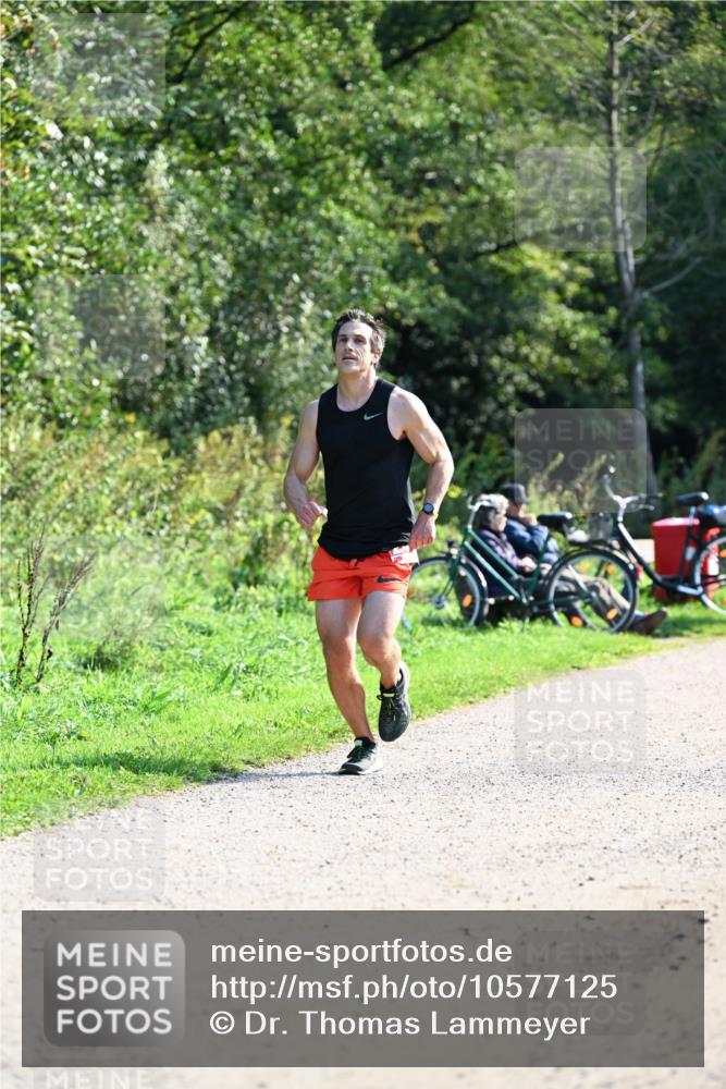 27.09.2026 - 35. Volkslauf durch das schöne Alstertal Dr. Thomas Lammeyer http://msf.ph/oto/10577125 27.09.2026 11:50:15 Laufen  meine-sportfotos.de