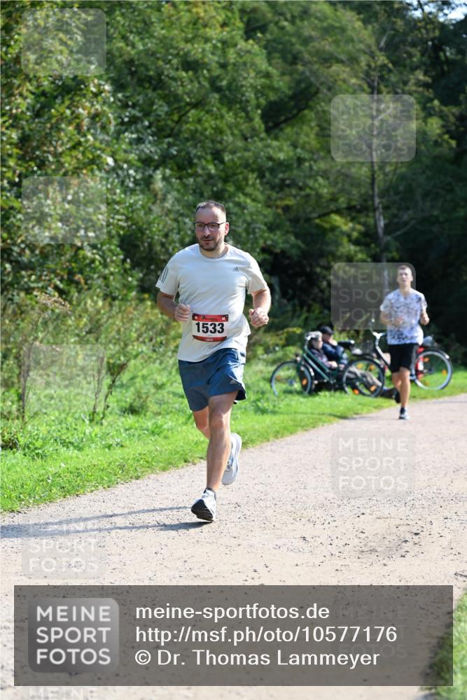 27.09.2026 - 35. Volkslauf durch das schöne Alstertal Dr. Thomas Lammeyer http://msf.ph/oto/10577176 27.09.2026 11:50:39 Laufen 1533 meine-sportfotos.de