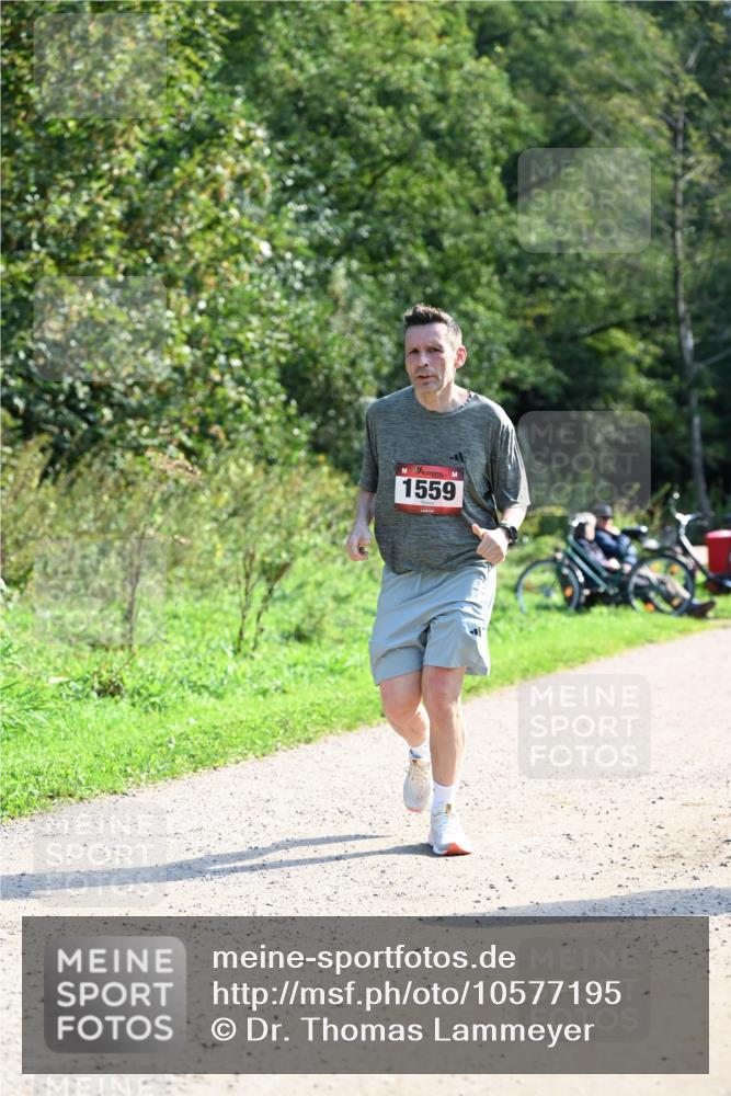 27.09.2026 - 35. Volkslauf durch das schöne Alstertal Dr. Thomas Lammeyer http://msf.ph/oto/10577195 27.09.2026 11:50:45 Laufen 1559 meine-sportfotos.de