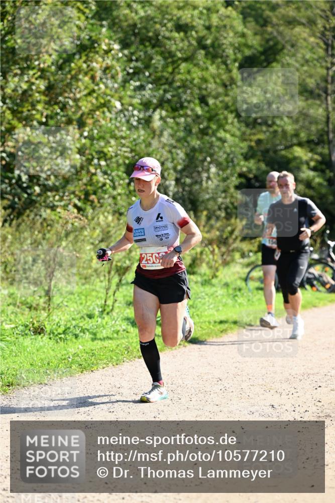 27.09.2026 - 35. Volkslauf durch das schöne Alstertal Dr. Thomas Lammeyer http://msf.ph/oto/10577210 27.09.2026 11:51:15 Laufen 2502 meine-sportfotos.de