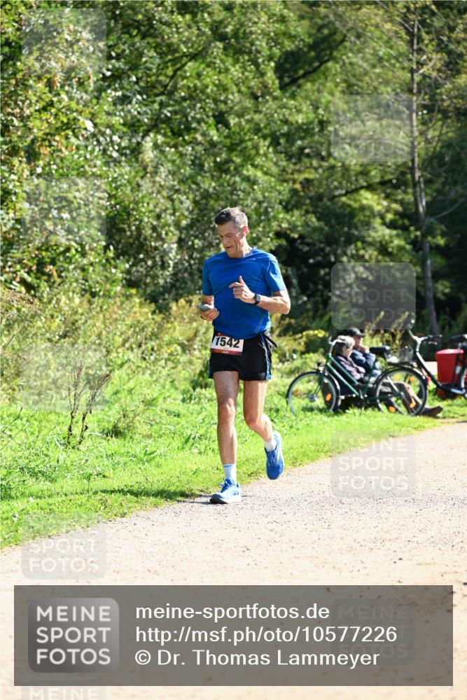 27.09.2026 - 35. Volkslauf durch das schöne Alstertal Dr. Thomas Lammeyer http://msf.ph/oto/10577226 27.09.2026 11:51:22 Laufen 1542 meine-sportfotos.de