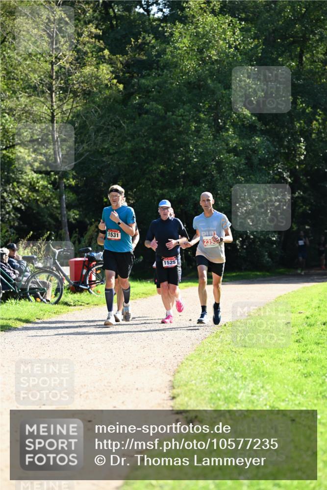 27.09.2026 - 35. Volkslauf durch das schöne Alstertal Dr. Thomas Lammeyer http://msf.ph/oto/10577235 27.09.2026 11:51:25 Laufen 1531, 1525, 235 meine-sportfotos.de