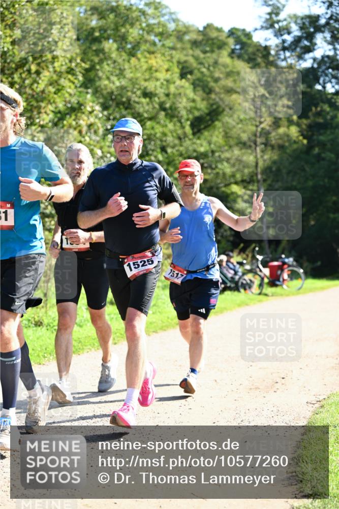 27.09.2026 - 35. Volkslauf durch das schöne Alstertal Dr. Thomas Lammeyer http://msf.ph/oto/10577260 27.09.2026 11:51:29 Laufen 31, 1525, 1517 meine-sportfotos.de
