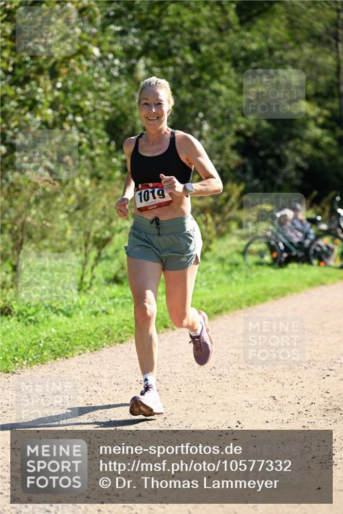 27.09.2026 - 35. Volkslauf durch das schöne Alstertal Dr. Thomas Lammeyer http://msf.ph/oto/10577332 27.09.2026 11:52:00 Laufen 1019 meine-sportfotos.de