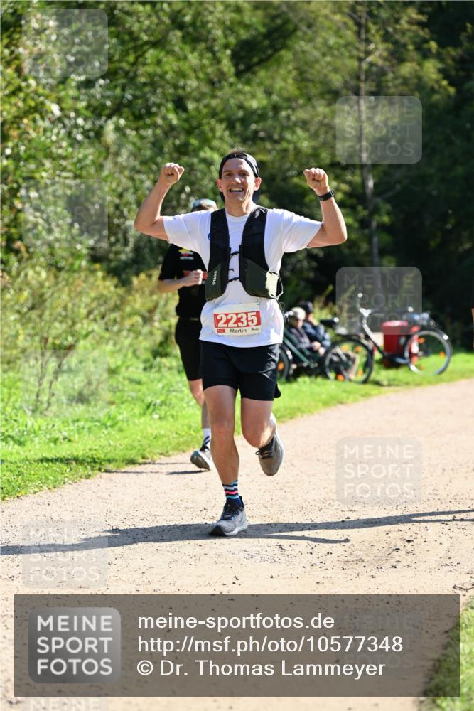 27.09.2026 - 35. Volkslauf durch das schöne Alstertal Dr. Thomas Lammeyer http://msf.ph/oto/10577348 27.09.2026 11:52:13 Laufen 2235 meine-sportfotos.de