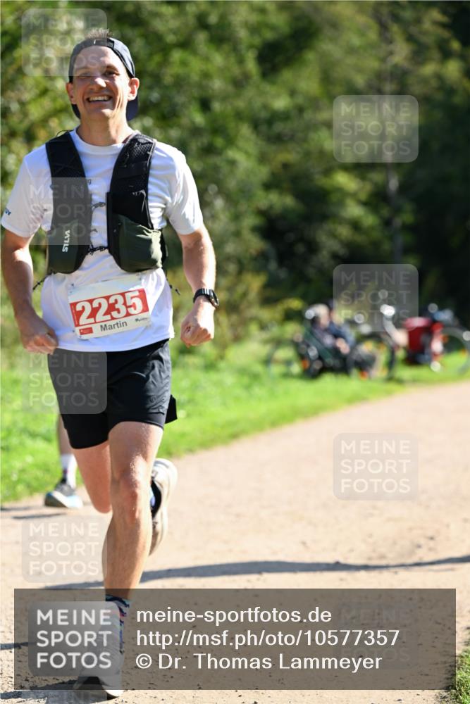 27.09.2026 - 35. Volkslauf durch das schöne Alstertal Dr. Thomas Lammeyer http://msf.ph/oto/10577357 27.09.2026 11:52:14 Laufen 2235 meine-sportfotos.de