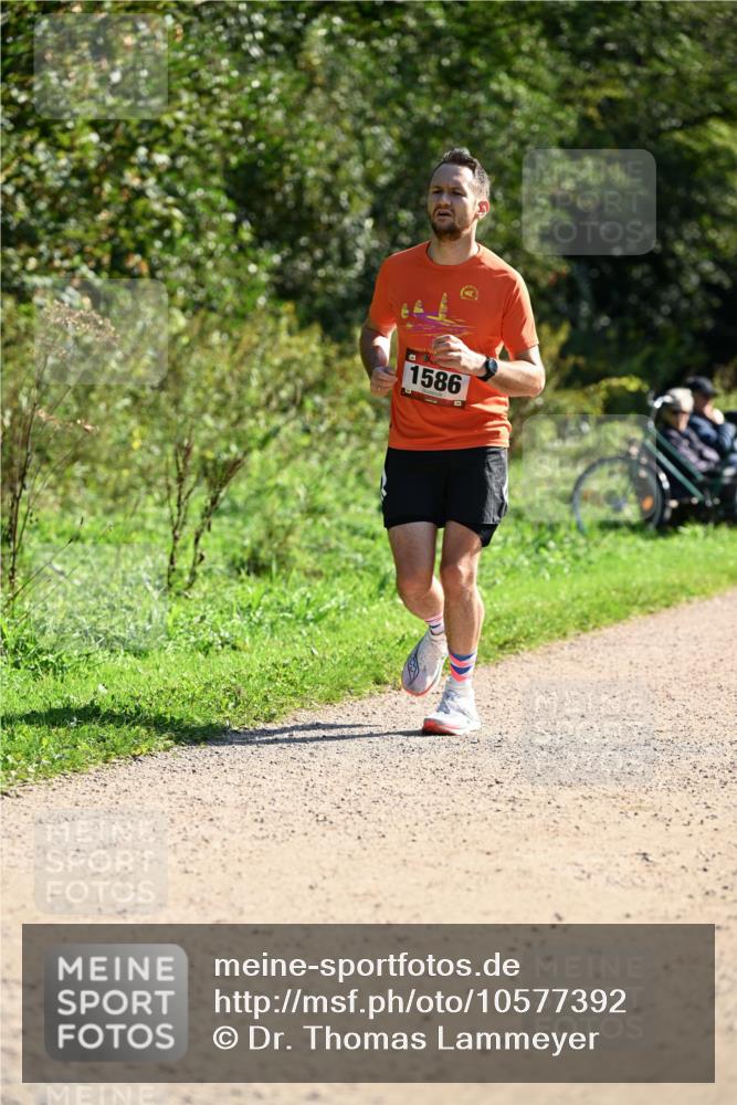 27.09.2026 - 35. Volkslauf durch das schöne Alstertal Dr. Thomas Lammeyer http://msf.ph/oto/10577392 27.09.2026 11:52:35 Laufen 1586 meine-sportfotos.de
