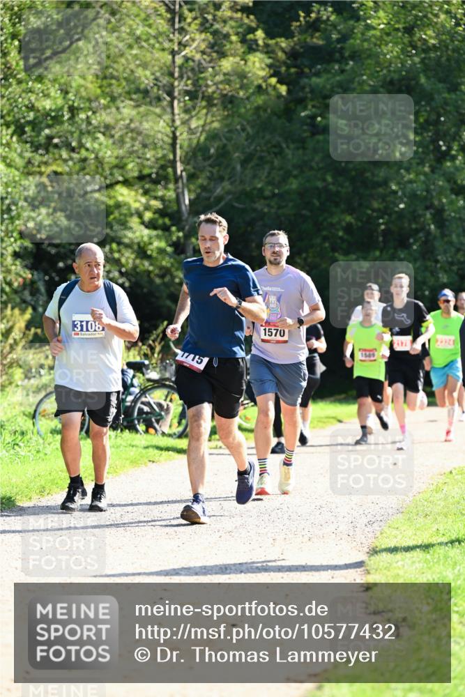 27.09.2026 - 35. Volkslauf durch das schöne Alstertal Dr. Thomas Lammeyer http://msf.ph/oto/10577432 27.09.2026 11:52:55 Laufen 3108, 7715, 1570, 2170 meine-sportfotos.de