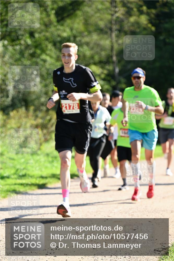 27.09.2026 - 35. Volkslauf durch das schöne Alstertal Dr. Thomas Lammeyer http://msf.ph/oto/10577456 27.09.2026 11:52:59 Laufen 2178 meine-sportfotos.de