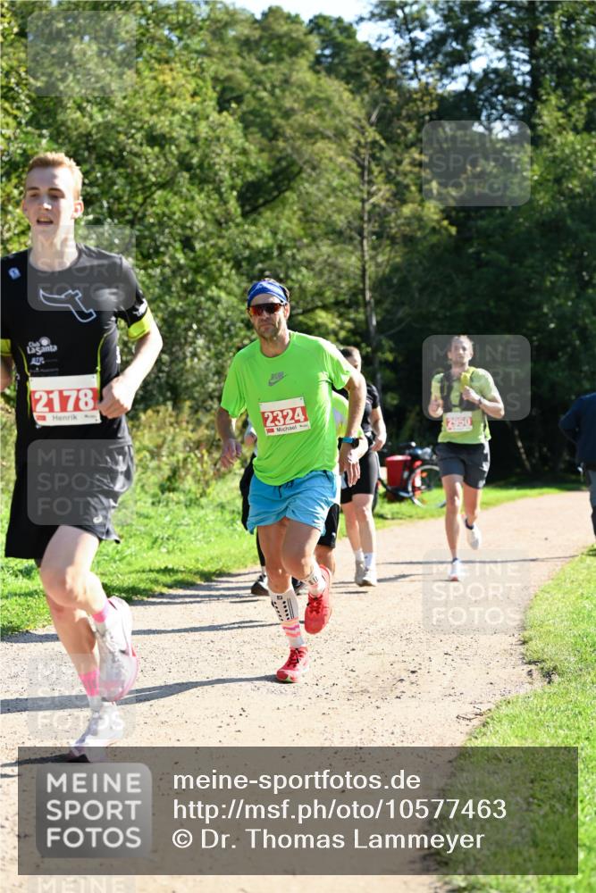 27.09.2026 - 35. Volkslauf durch das schöne Alstertal Dr. Thomas Lammeyer http://msf.ph/oto/10577463 27.09.2026 11:53:00 Laufen 2178, 2324 meine-sportfotos.de