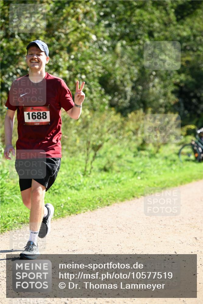 27.09.2026 - 35. Volkslauf durch das schöne Alstertal Dr. Thomas Lammeyer http://msf.ph/oto/10577519 27.09.2026 11:53:29 Laufen 1688 meine-sportfotos.de