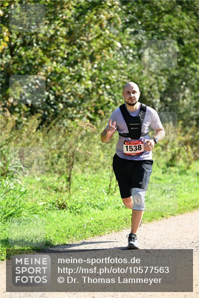27.09.2026 - 35. Volkslauf durch das schöne Alstertal Dr. Thomas Lammeyer http://msf.ph/oto/10577563 27.09.2026 11:53:57 Laufen 1538 meine-sportfotos.de