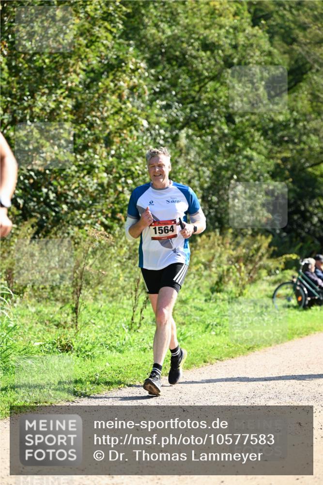 27.09.2026 - 35. Volkslauf durch das schöne Alstertal Dr. Thomas Lammeyer http://msf.ph/oto/10577583 27.09.2026 11:54:02 Laufen 1564 meine-sportfotos.de