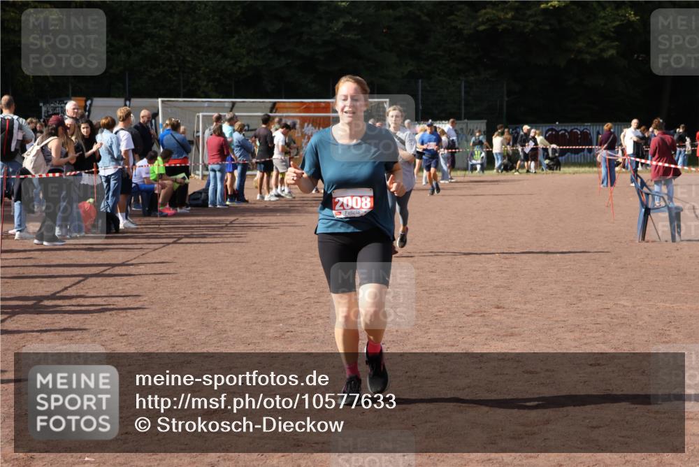 27.09.2026 - 35. Volkslauf durch das schöne Alstertal Strokosch-Dieckow http://msf.ph/oto/10577633 27.09.2026 12:32:23 Ziel 2008, 2361 meine-sportfotos.de