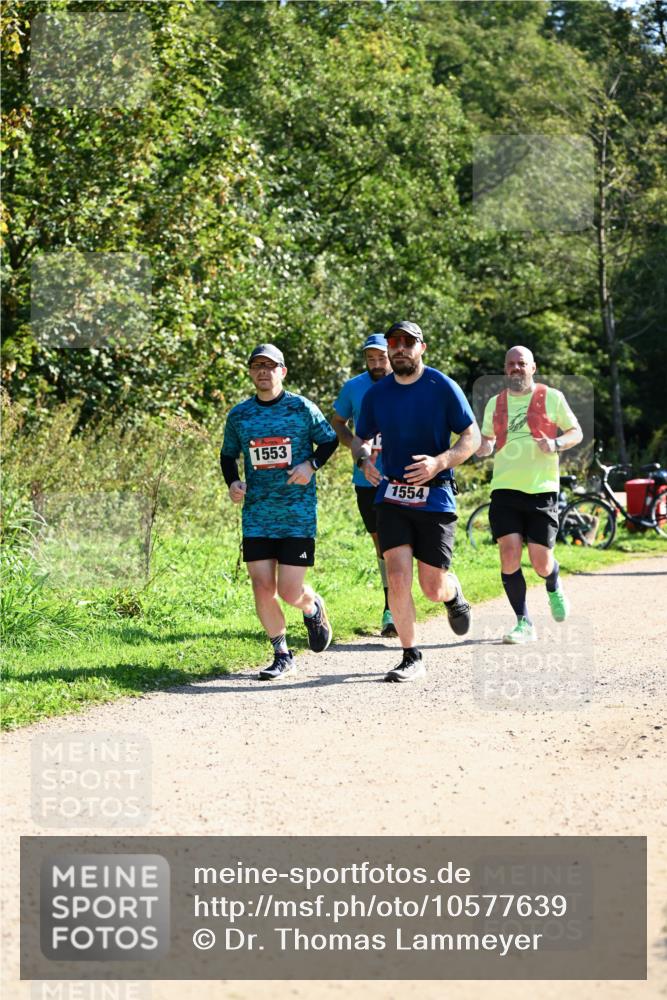 27.09.2026 - 35. Volkslauf durch das schöne Alstertal Dr. Thomas Lammeyer http://msf.ph/oto/10577639 27.09.2026 11:54:41 Laufen 1553, 1554 meine-sportfotos.de