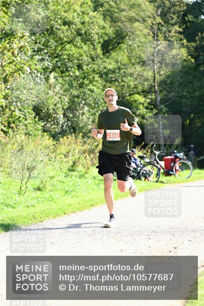 27.09.2026 - 35. Volkslauf durch das schöne Alstertal Dr. Thomas Lammeyer http://msf.ph/oto/10577687 27.09.2026 11:54:59 Laufen 2450 meine-sportfotos.de