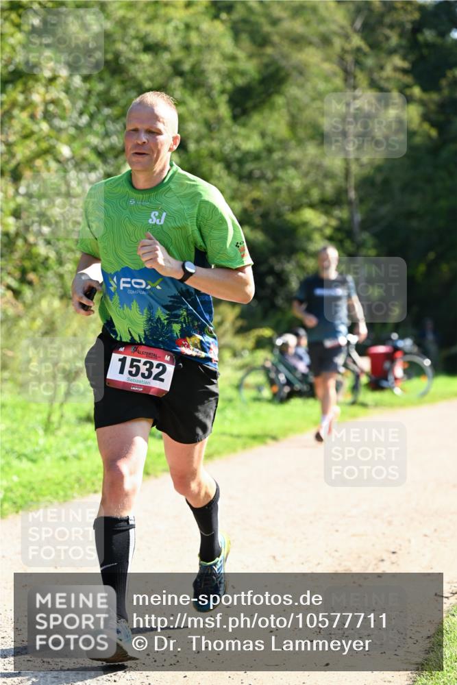 27.09.2026 - 35. Volkslauf durch das schöne Alstertal Dr. Thomas Lammeyer http://msf.ph/oto/10577711 27.09.2026 11:55:05 Laufen 1532 meine-sportfotos.de
