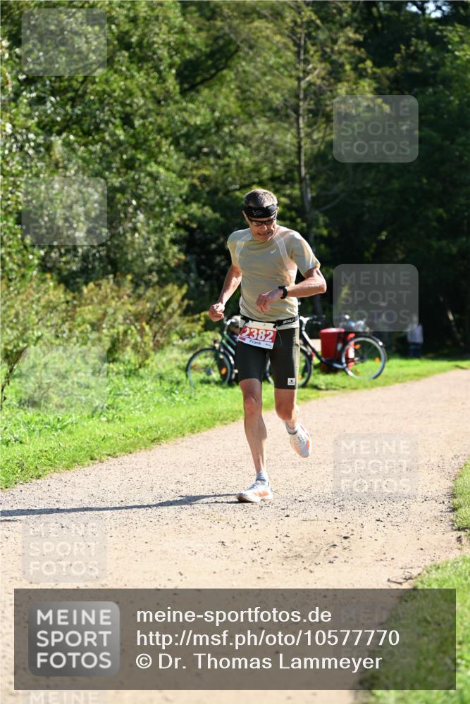 27.09.2026 - 35. Volkslauf durch das schöne Alstertal Dr. Thomas Lammeyer http://msf.ph/oto/10577770 27.09.2026 11:55:20 Laufen 2382 meine-sportfotos.de