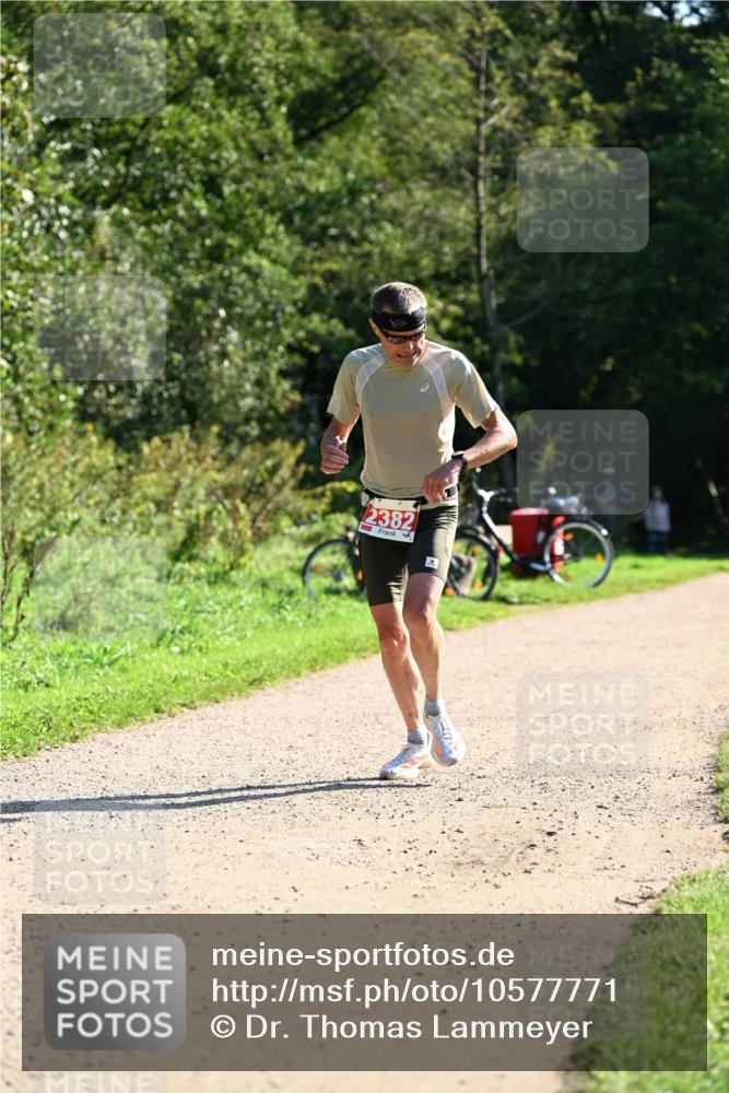 27.09.2026 - 35. Volkslauf durch das schöne Alstertal Dr. Thomas Lammeyer http://msf.ph/oto/10577771 27.09.2026 11:55:20 Laufen 2382 meine-sportfotos.de