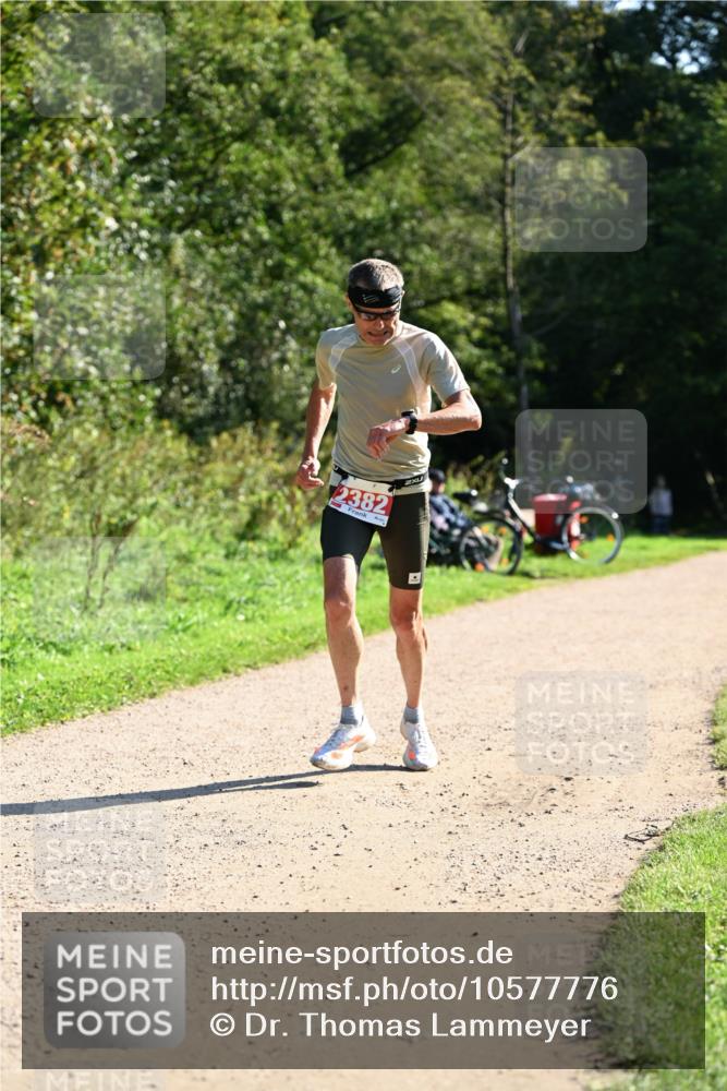 27.09.2026 - 35. Volkslauf durch das schöne Alstertal Dr. Thomas Lammeyer http://msf.ph/oto/10577776 27.09.2026 11:55:20 Laufen 2382 meine-sportfotos.de
