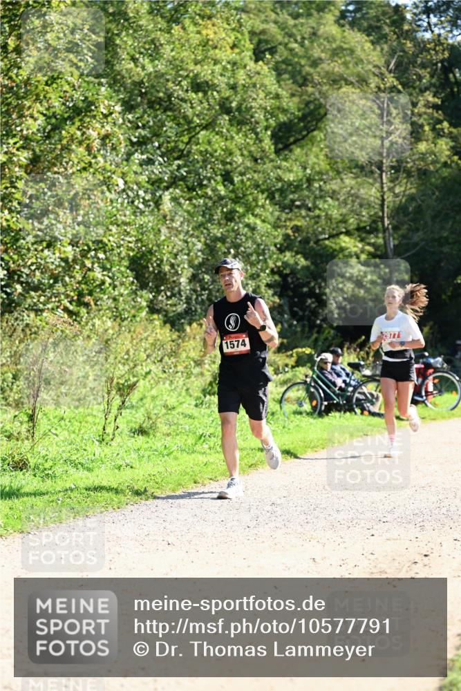 27.09.2026 - 35. Volkslauf durch das schöne Alstertal Dr. Thomas Lammeyer http://msf.ph/oto/10577791 27.09.2026 11:55:28 Laufen 1574, 2977 meine-sportfotos.de