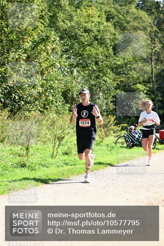 27.09.2026 - 35. Volkslauf durch das schöne Alstertal Dr. Thomas Lammeyer http://msf.ph/oto/10577795 27.09.2026 11:55:29 Laufen 1574, 3977 meine-sportfotos.de