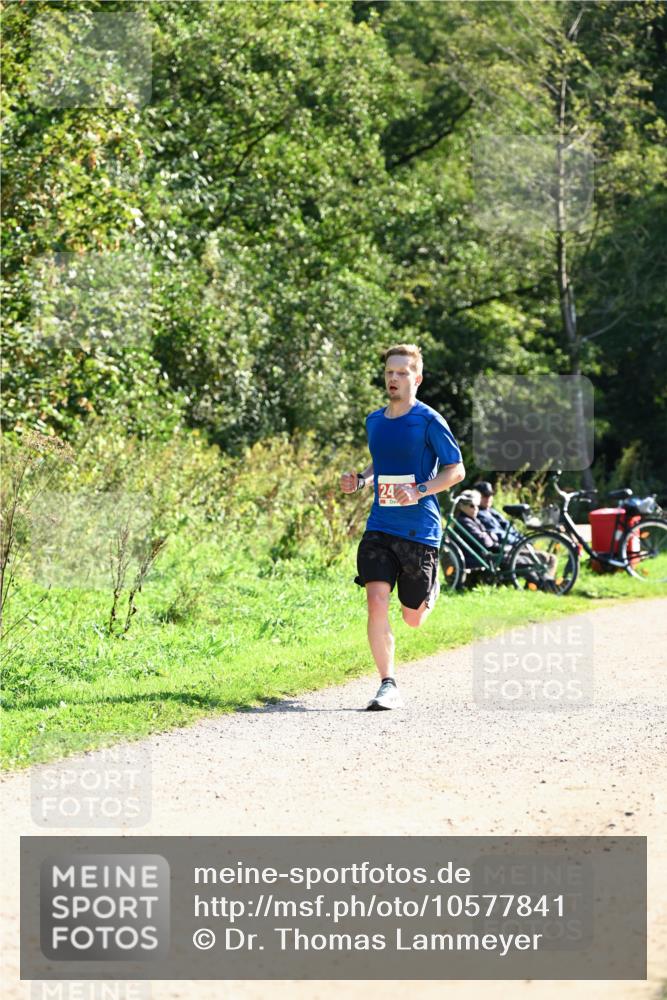 27.09.2026 - 35. Volkslauf durch das schöne Alstertal Dr. Thomas Lammeyer http://msf.ph/oto/10577841 27.09.2026 11:55:47 Laufen 24 meine-sportfotos.de