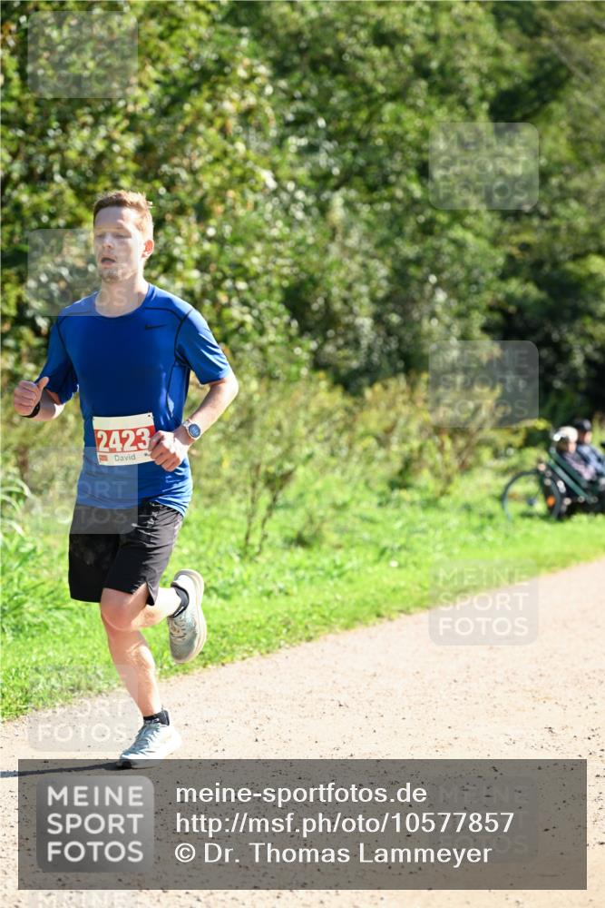 27.09.2026 - 35. Volkslauf durch das schöne Alstertal Dr. Thomas Lammeyer http://msf.ph/oto/10577857 27.09.2026 11:55:48 Laufen 2423 meine-sportfotos.de