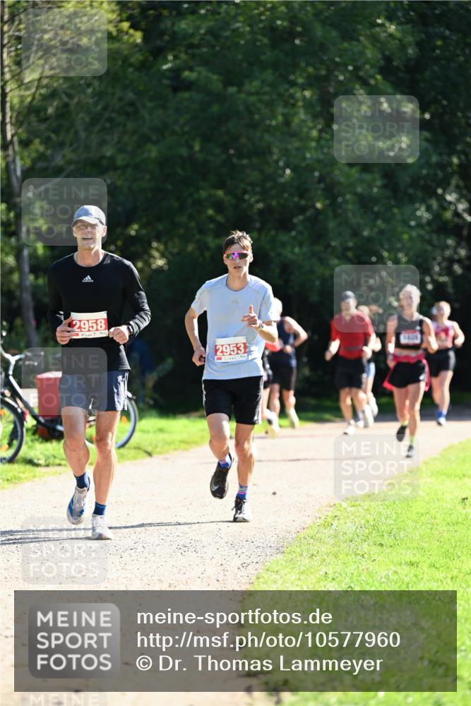 27.09.2026 - 35. Volkslauf durch das schöne Alstertal Dr. Thomas Lammeyer http://msf.ph/oto/10577960 27.09.2026 11:57:16 Laufen 2958, 2953 meine-sportfotos.de