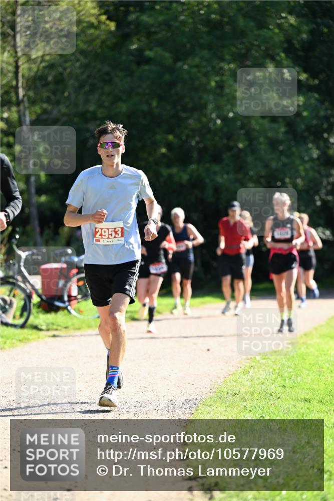 27.09.2026 - 35. Volkslauf durch das schöne Alstertal Dr. Thomas Lammeyer http://msf.ph/oto/10577969 27.09.2026 11:57:18 Laufen 2953 meine-sportfotos.de