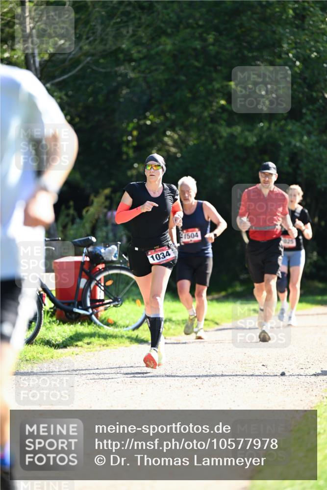 27.09.2026 - 35. Volkslauf durch das schöne Alstertal Dr. Thomas Lammeyer http://msf.ph/oto/10577978 27.09.2026 11:57:19 Laufen 1034, 91504 meine-sportfotos.de