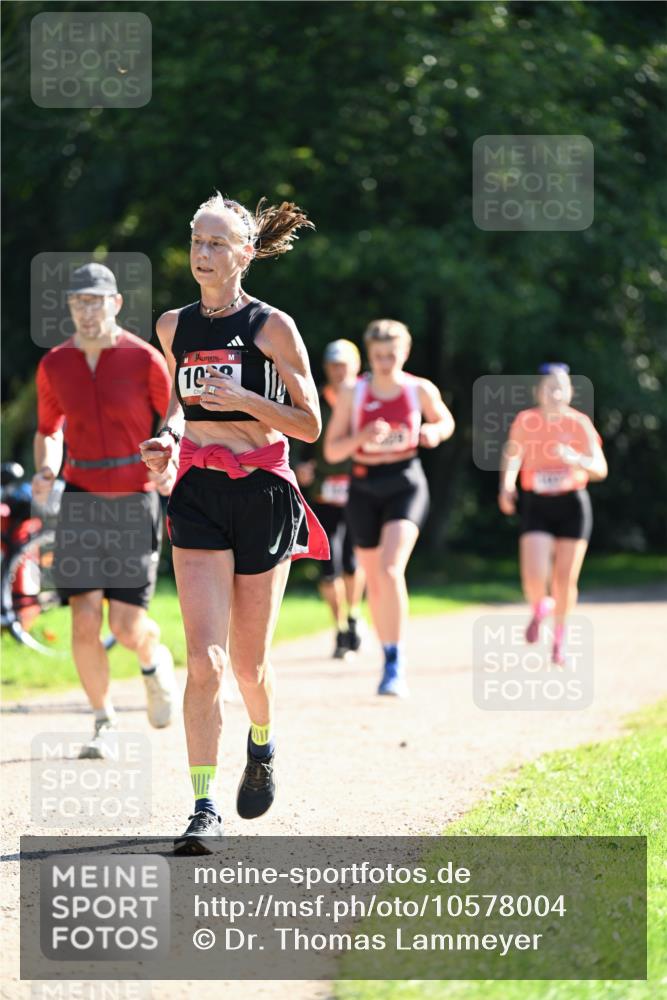 27.09.2026 - 35. Volkslauf durch das schöne Alstertal Dr. Thomas Lammeyer http://msf.ph/oto/10578004 27.09.2026 11:57:22 Laufen 10 meine-sportfotos.de