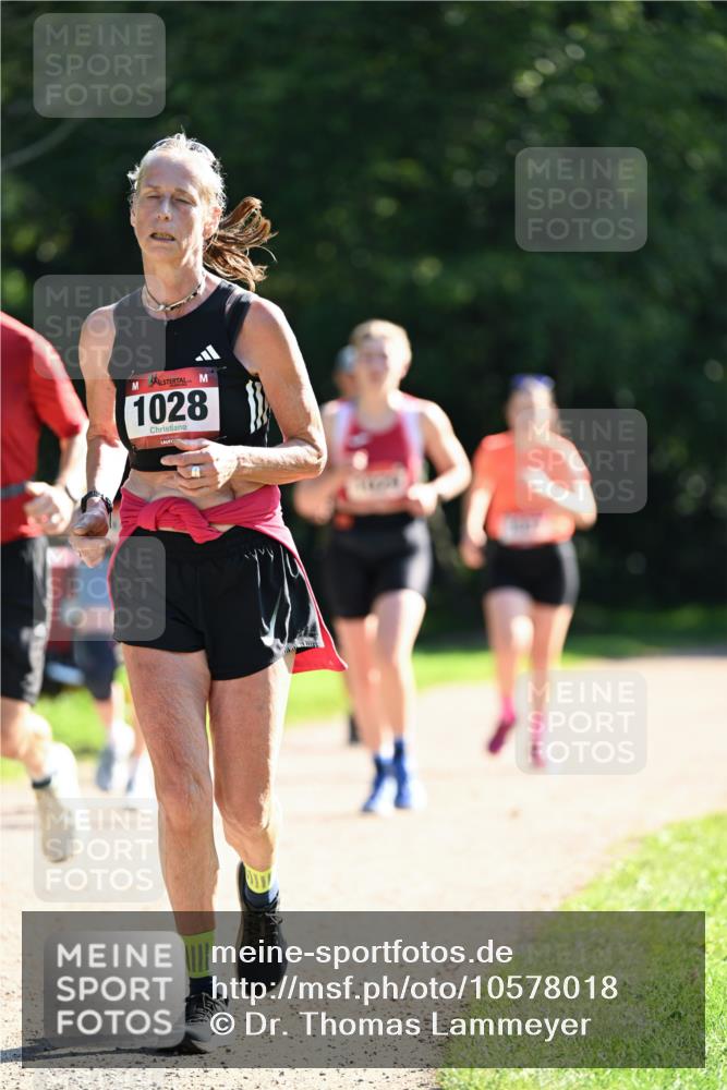 27.09.2026 - 35. Volkslauf durch das schöne Alstertal Dr. Thomas Lammeyer http://msf.ph/oto/10578018 27.09.2026 11:57:23 Laufen 1028 meine-sportfotos.de