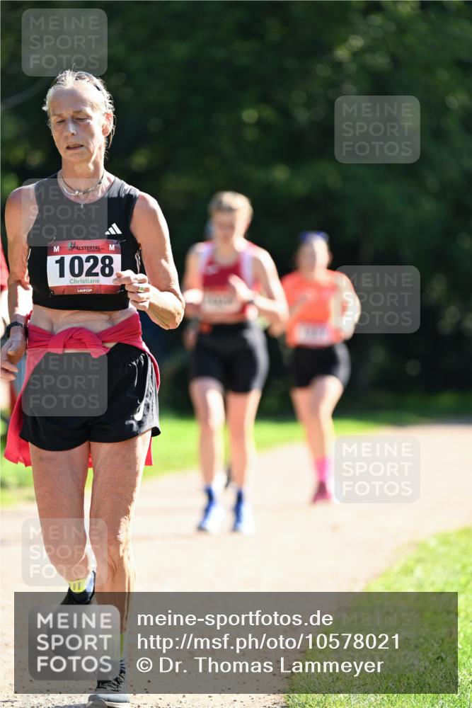 27.09.2026 - 35. Volkslauf durch das schöne Alstertal Dr. Thomas Lammeyer http://msf.ph/oto/10578021 27.09.2026 11:57:24 Laufen 1028 meine-sportfotos.de