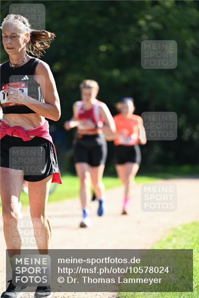 27.09.2026 - 35. Volkslauf durch das schöne Alstertal Dr. Thomas Lammeyer http://msf.ph/oto/10578024 27.09.2026 11:57:24 Laufen  meine-sportfotos.de